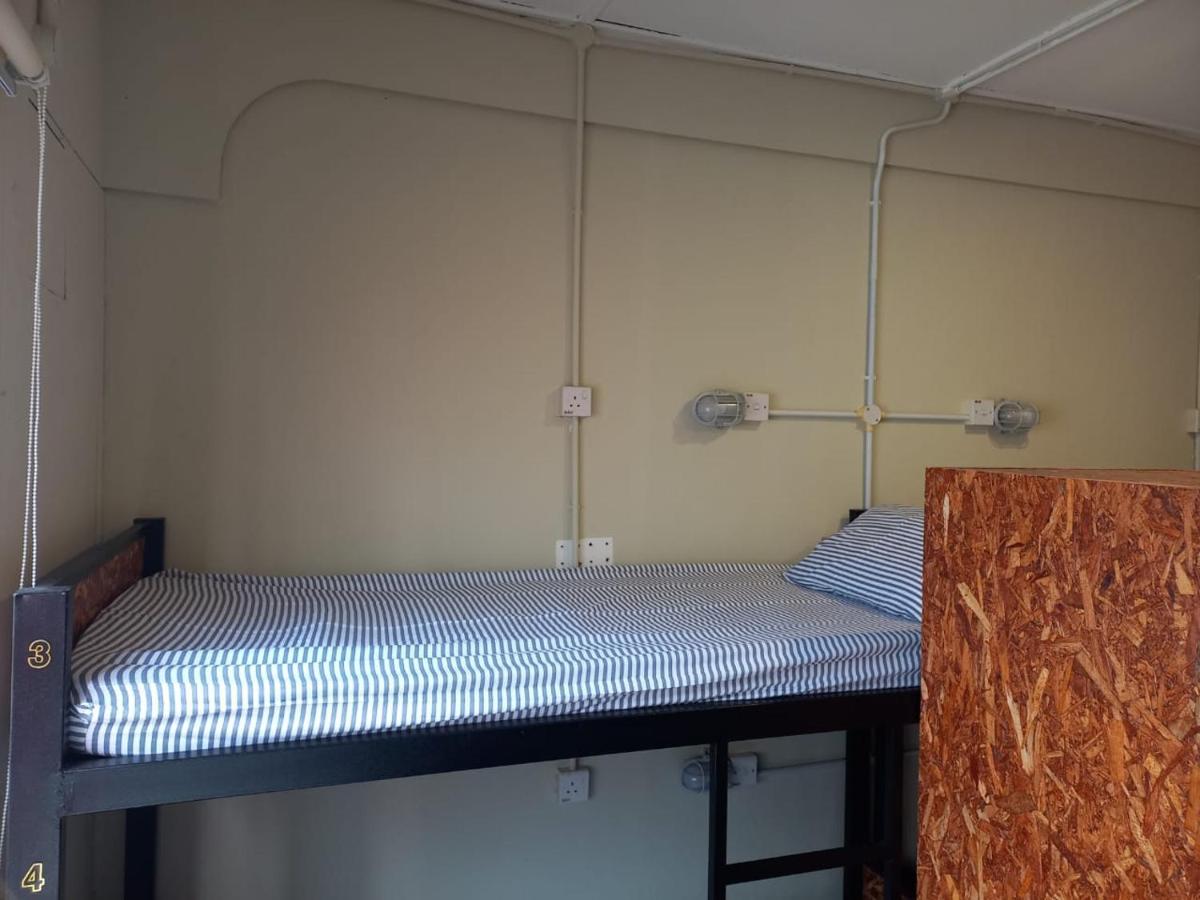 Lima.Tujoh Hotel Kuching Bagian luar foto