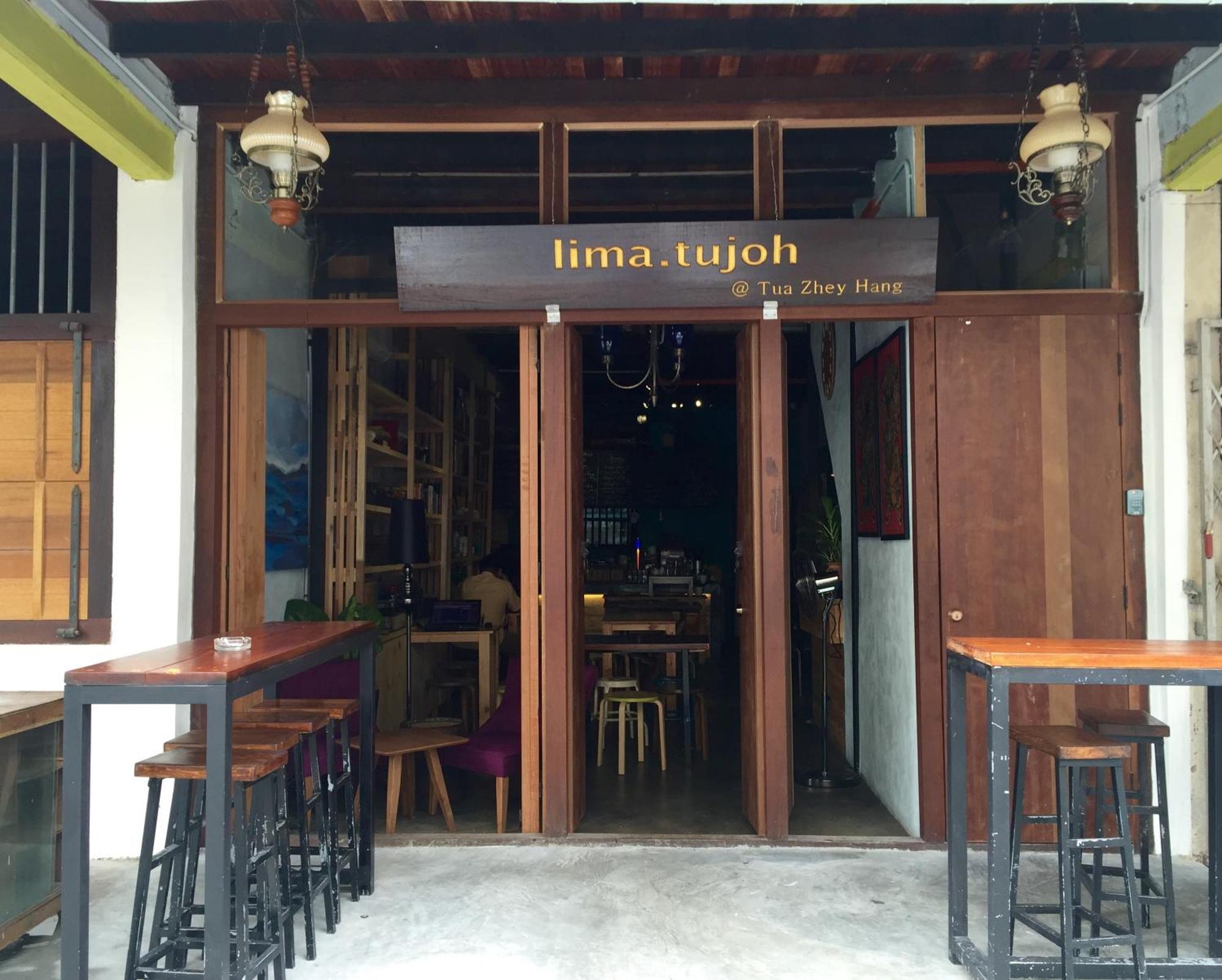 Lima.Tujoh Hotel Kuching Bagian luar foto