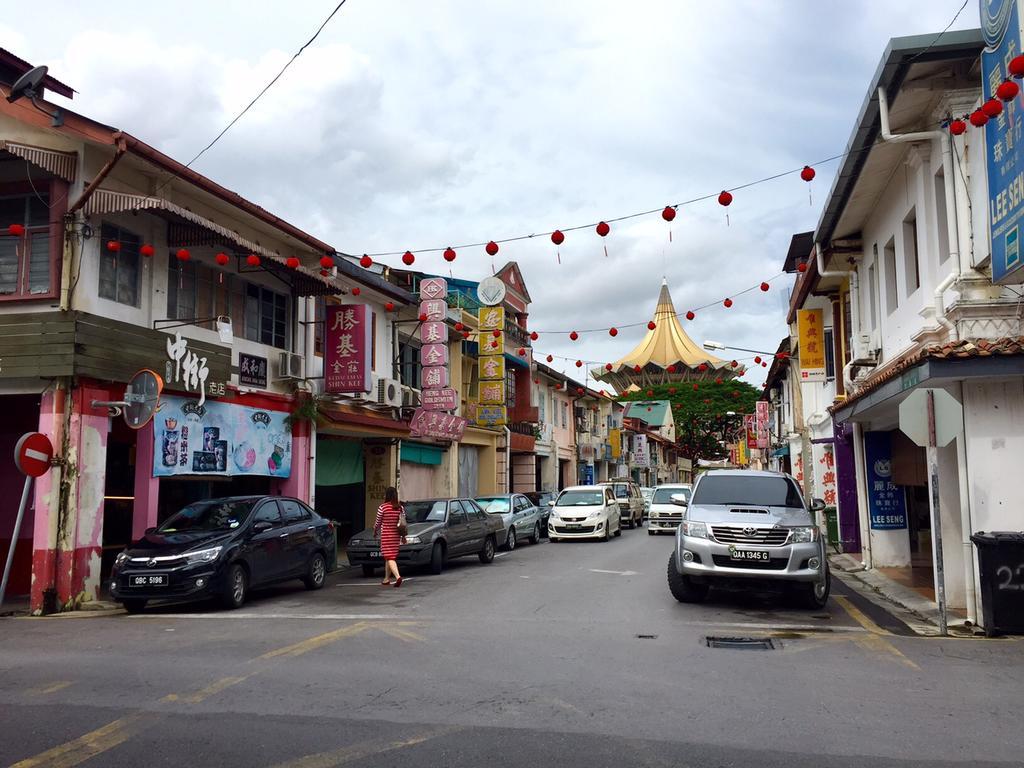 Lima.Tujoh Hotel Kuching Bagian luar foto